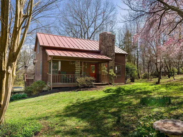518 Laurel Dr, Madison, VA 22727