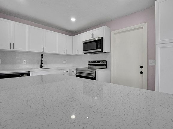 3rd image of 790 NW 17th Street