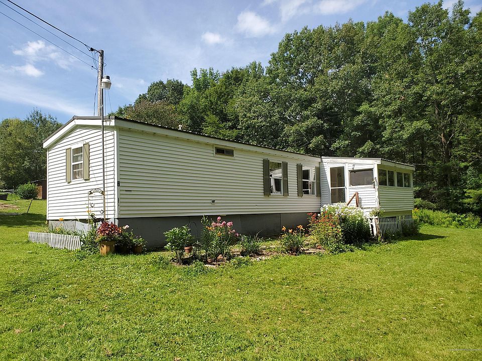 1st image of 7 Saddle Brook Dr