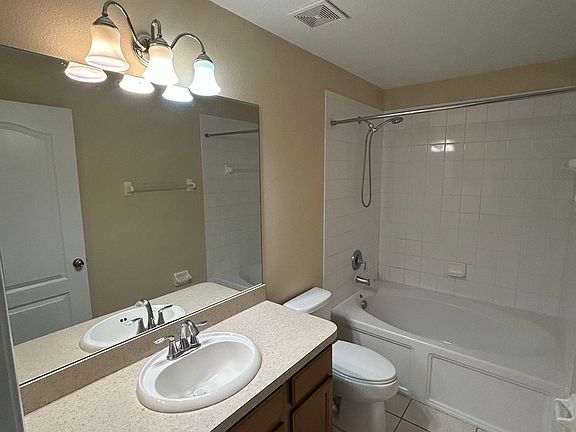 5th image of 5466 Fieldstone Dr
