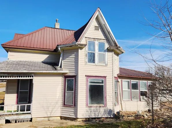 609 S Broadway St, Toledo, IA 52342