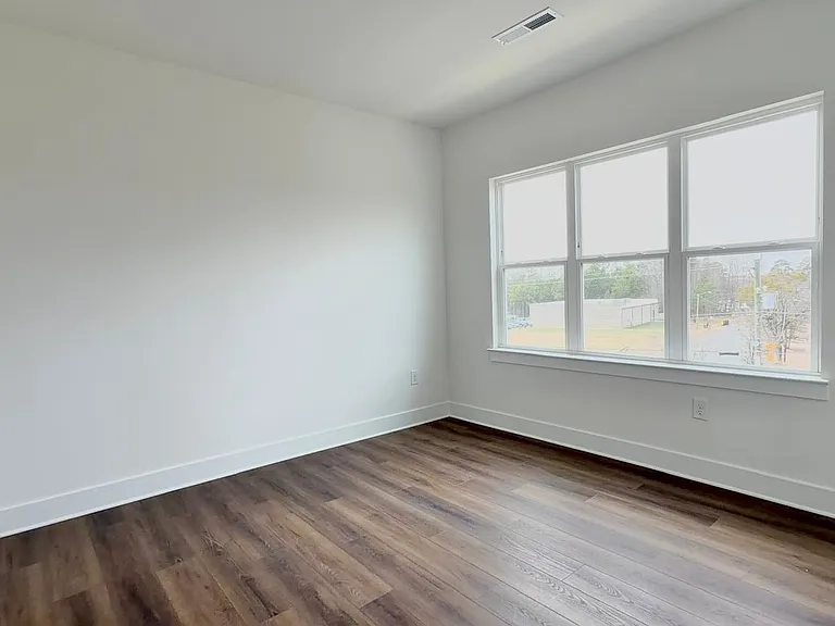 3423 Holabird Ln — Photo 45