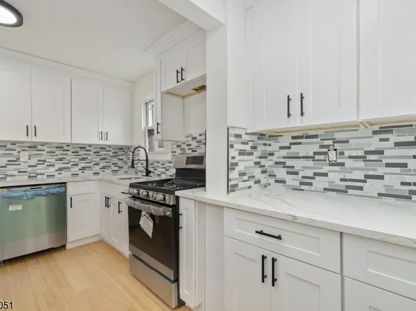 24 Normandy Pl, Irvington Twp., NJ 07111