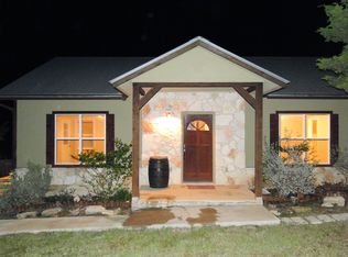 10513 Lake Park Dr, Dripping Springs, TX 78620