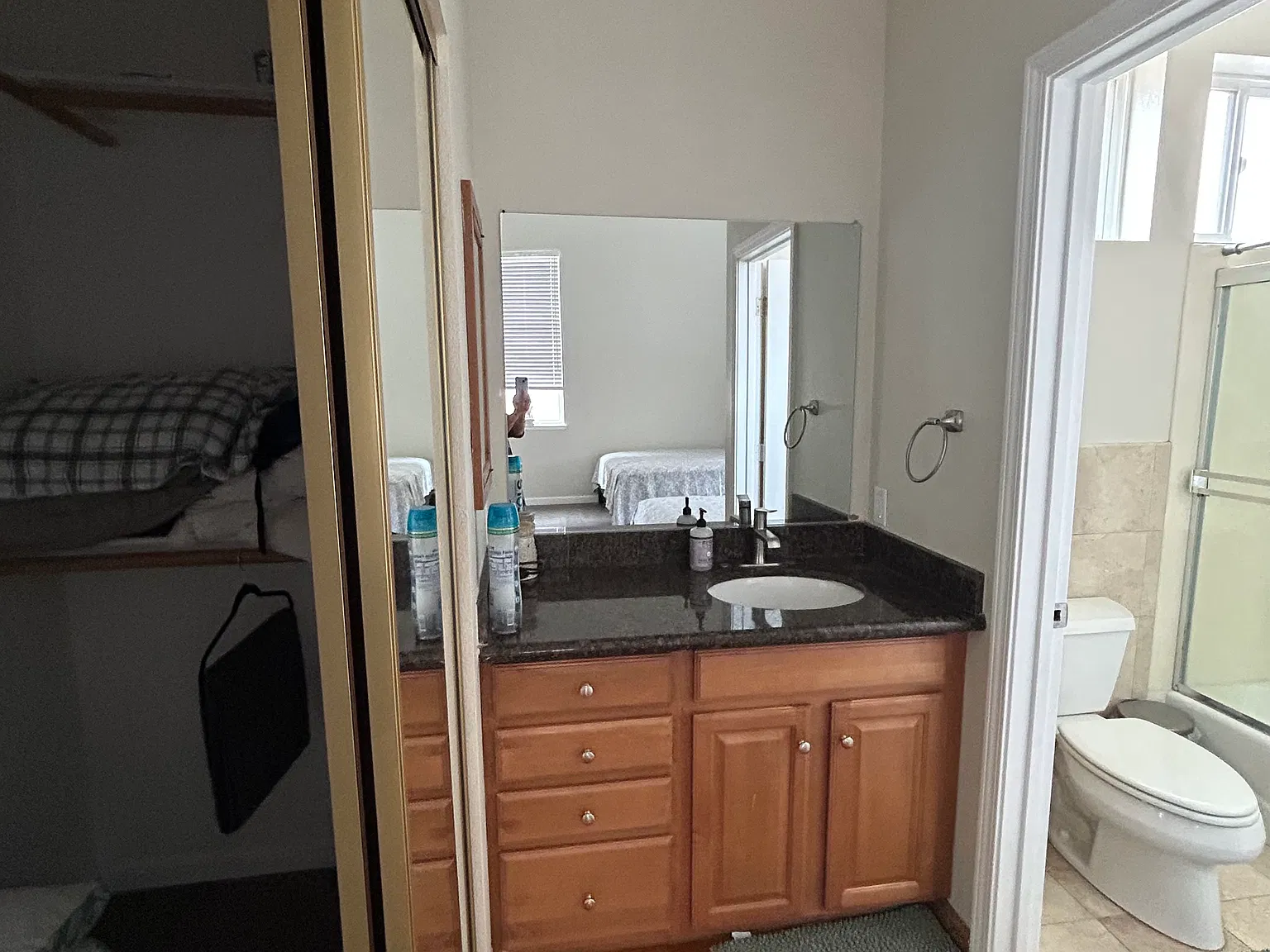 1 bed, 1957 sqft, $1,450 — Photo 1