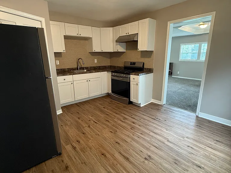 17393 Lincoln Ave — Photo 7