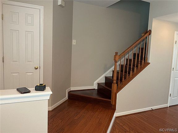 4th image of 2002 Mountain Gate Ln