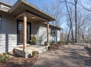 134 Hilltop Rd, Black Mountain, NC 28711