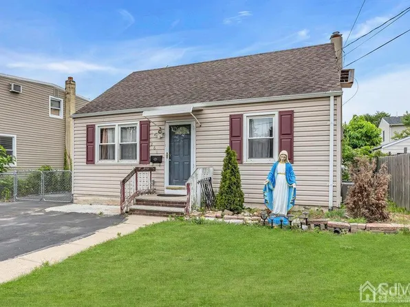 261 Summerhill Rd, Spotswood, NJ 08884