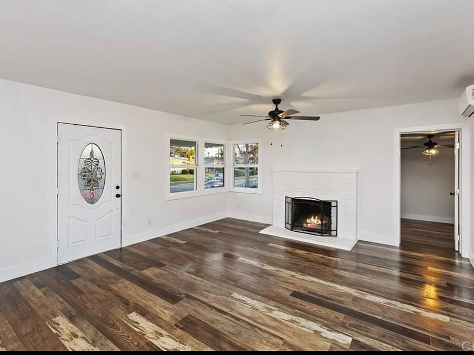 2nd image of 420 Magnolia Ave