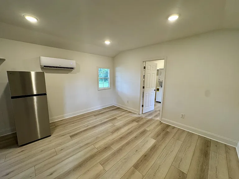 28217 Shannon Dr — Photo 5