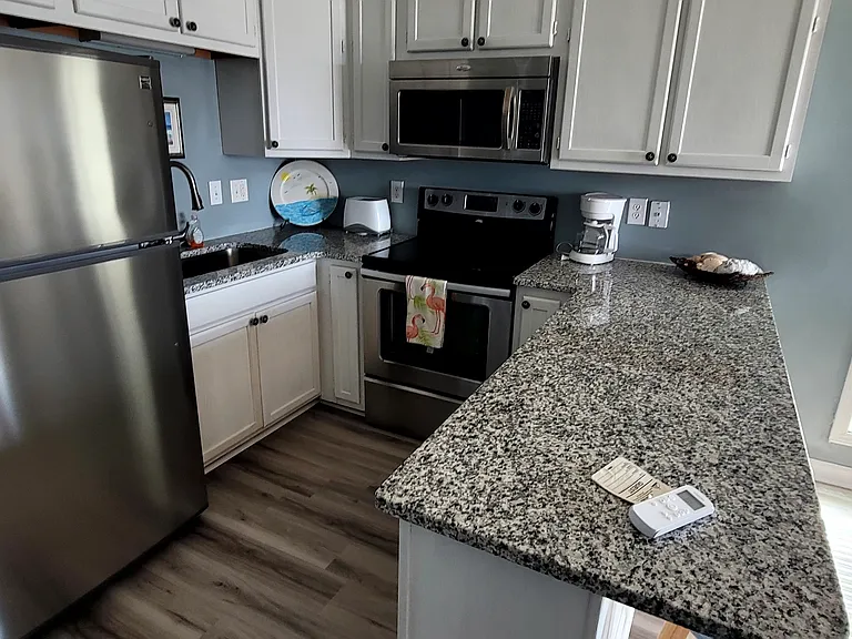 2250 New River Inlet Rd #212 — Photo 3