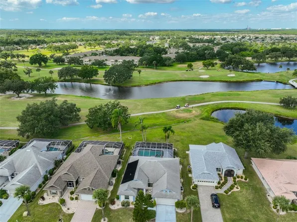 352 Caloosa Palms Ct, Sun City Center, FL 33573