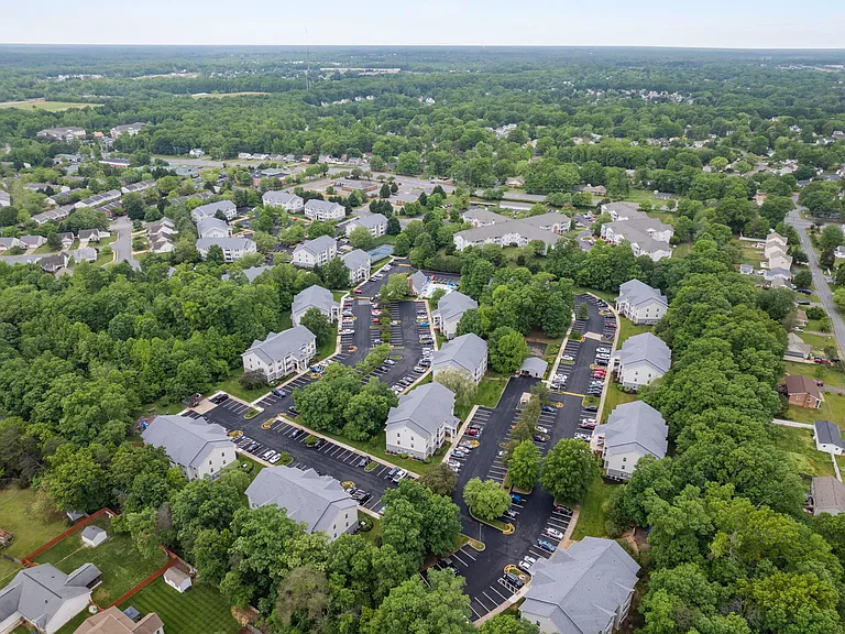 Salem Run Apartment Homes — Photo 40