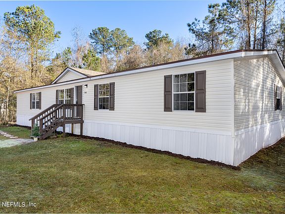 3rd image of 2461 OLEANDER Avenue