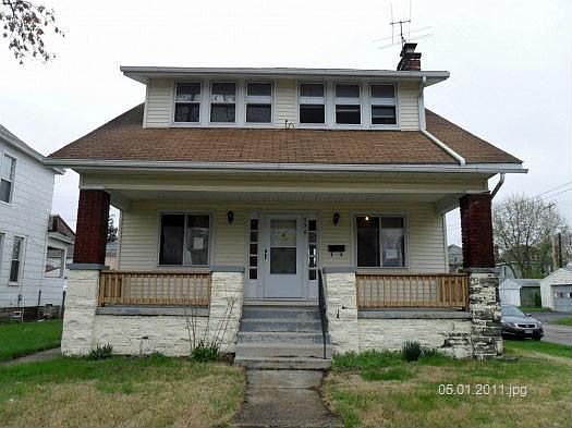5th image of 176 Clarendon Ave