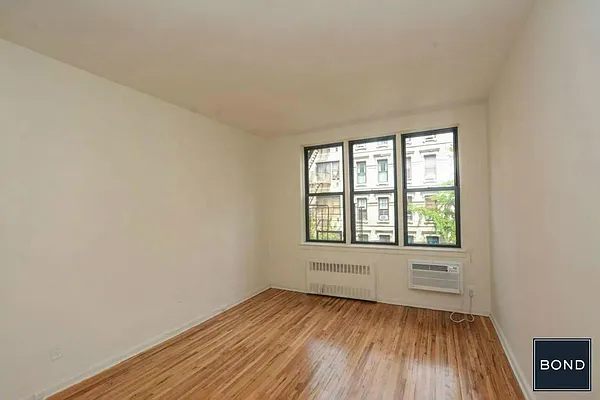 Rented by Bond New York | media 1