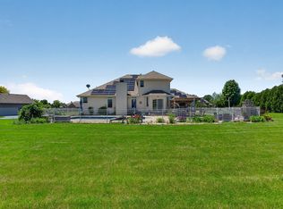 129 Titleist Trl, Poplar Grove, IL 61065