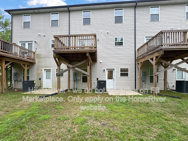 202 Beaumont Cir — Photo 16