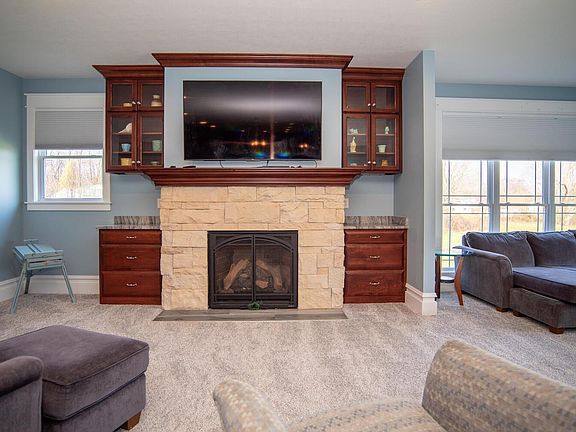 3rd image of 1585 E Rayletown Rd