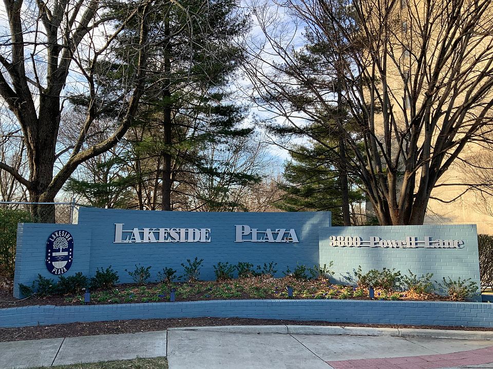 Welcome to 3800 Powell Lane!