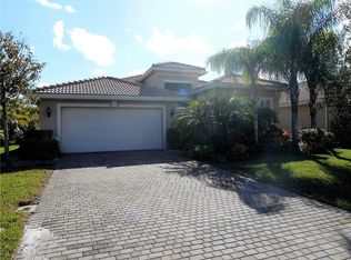 2085 Grey Falcon Cir SW, Vero Beach, FL 32962