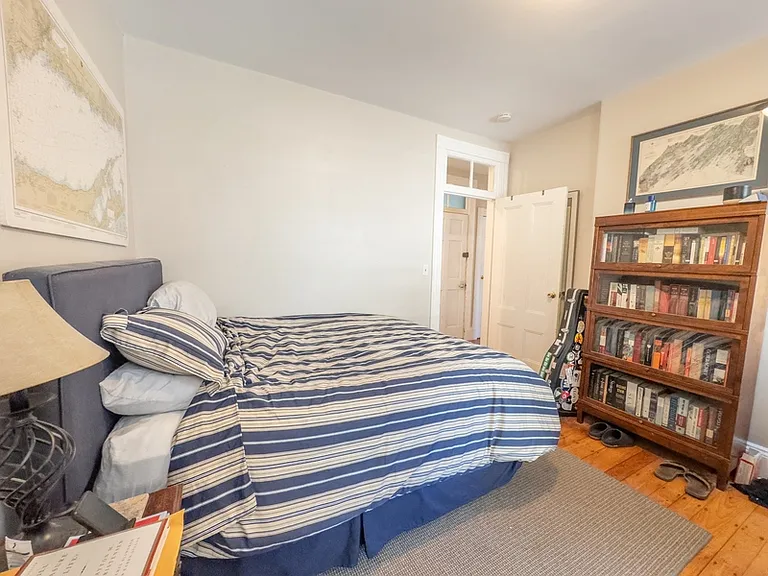 589 Franklin St #1 — Photo 12