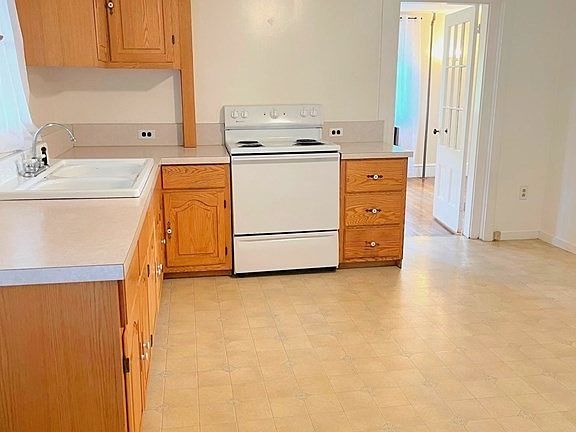 5th image of 432 Nahatan St