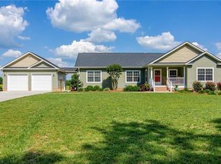 291 Dewey Ln, Lexington, NC 27295