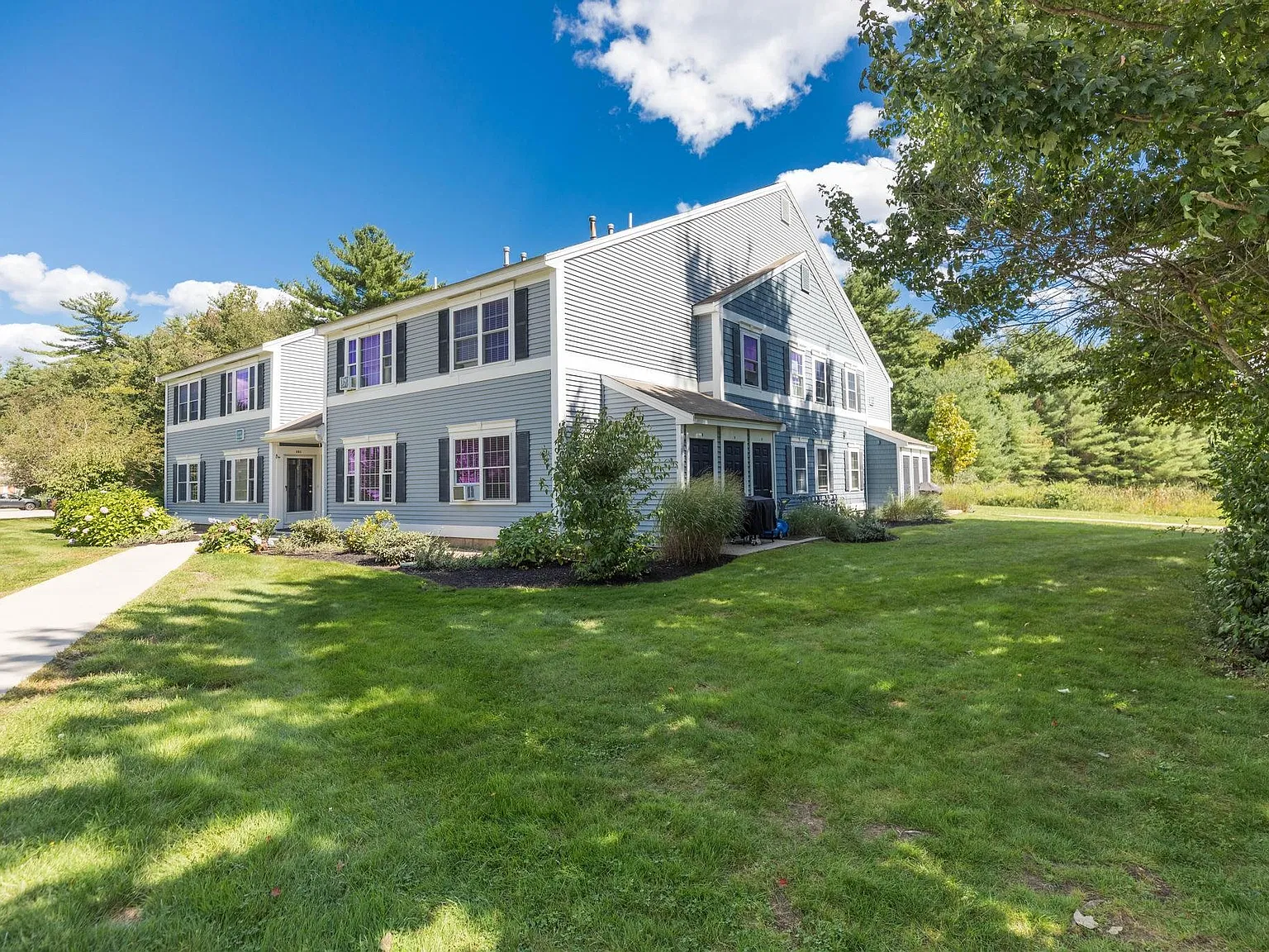 Springbrook Condominiums — Photo 2