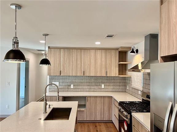 5th image of 3629 Stewart Rd