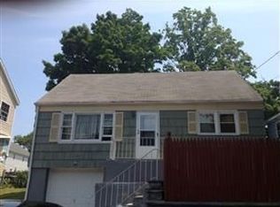 58 Pond St, Bridgeport, CT 06606