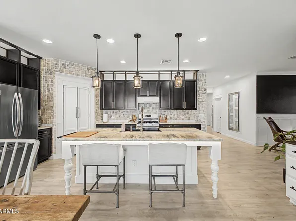 2740 W APOLLO Road, Phoenix, AZ 85041