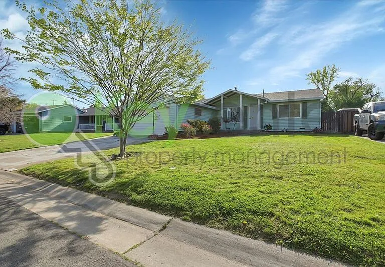 3124 Brophy Dr — Photo 1