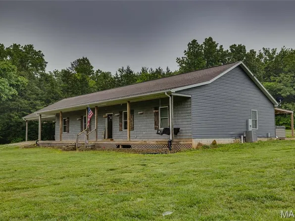 10881 Jayhawk Rd, Irondale, MO 63648