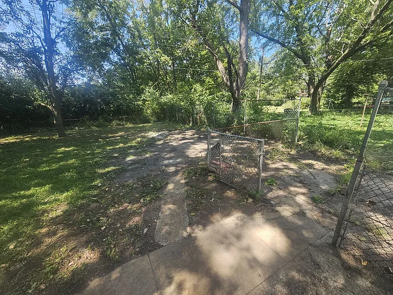 113 Saint Thomas Ln — Photo 13