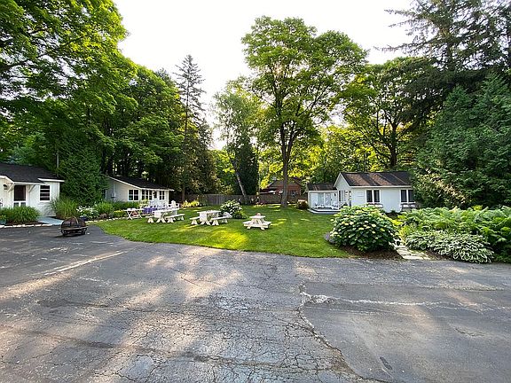 4th image of 10862 Bayshore Dr