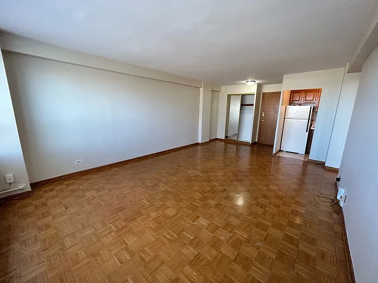 4180 Marine Terrace Apartments — Photo 99