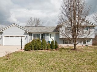 6172 Dry Ridge Rd, Cincinnati, OH 45252