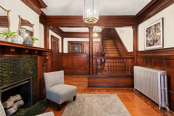 Sold by Compass | media 3