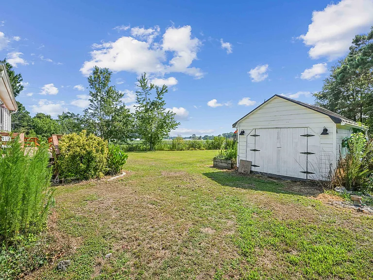 2579 US Highway 13 N — Photo 8