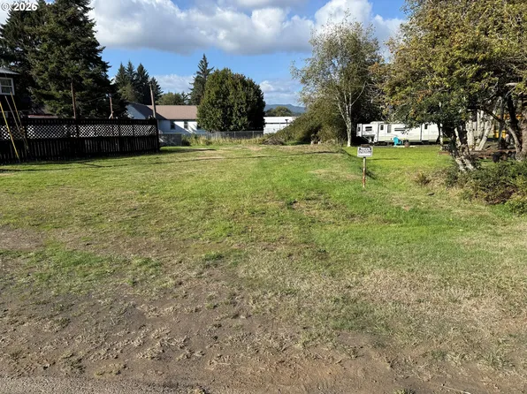 Fairgrounds Rd, Skamokawa, WA 98647