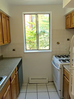 Rented by Re/Max In The City | media 9