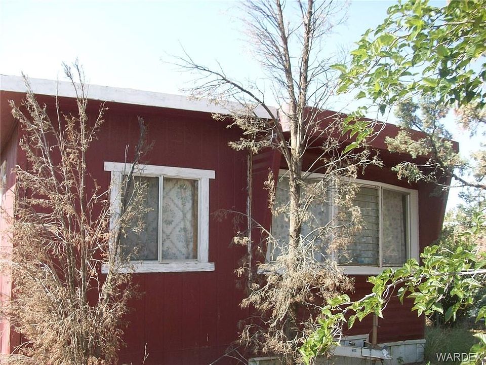 2nd image of 2328 E Ames Ave