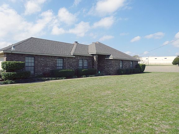2nd image of 2117 Winston Dr