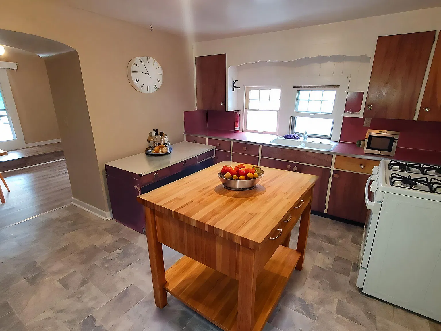 1 bed, 780 sqft, $695 — Photo 2