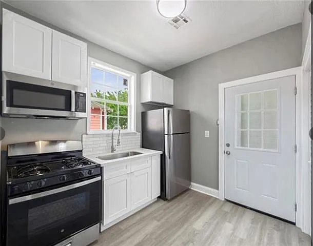 3711 Louisiana Avenue Pkwy — Photo 7