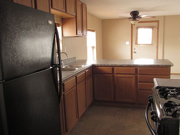 4th image of 2914 W Omaha St #2914