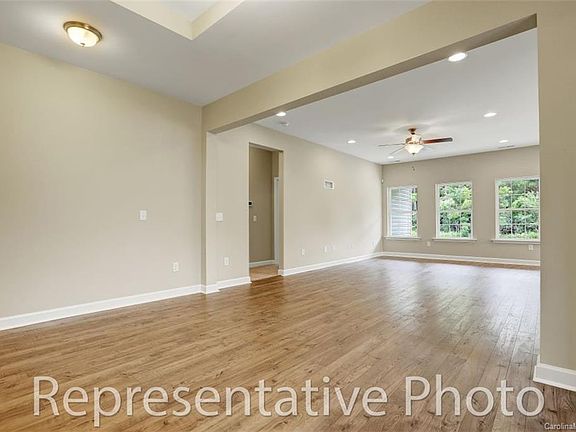 3rd image of 7833 53 Creek Park Dr #53