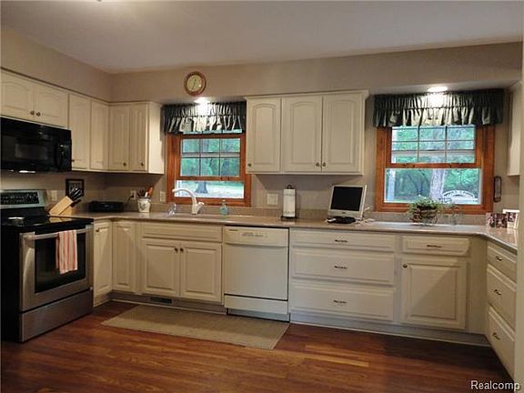 4th image of 5972 Waterford Hill Ter
